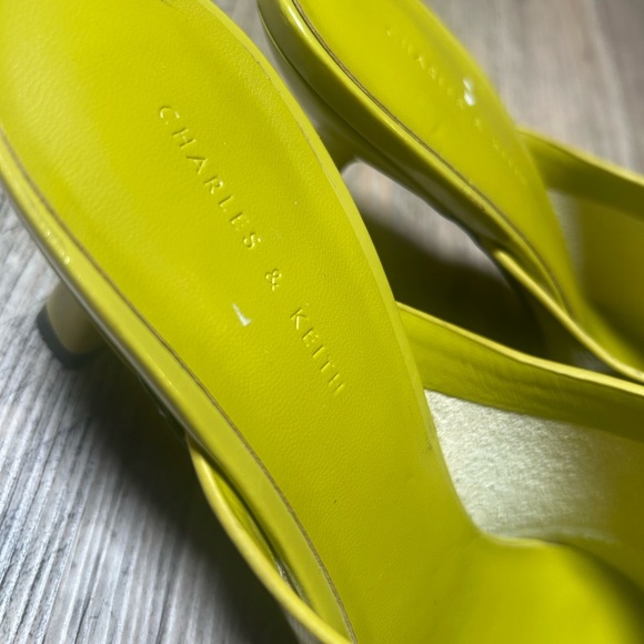 Charles & Keith Green Women's Green short heel FUNKY size: 39 - Picture 2 of 8